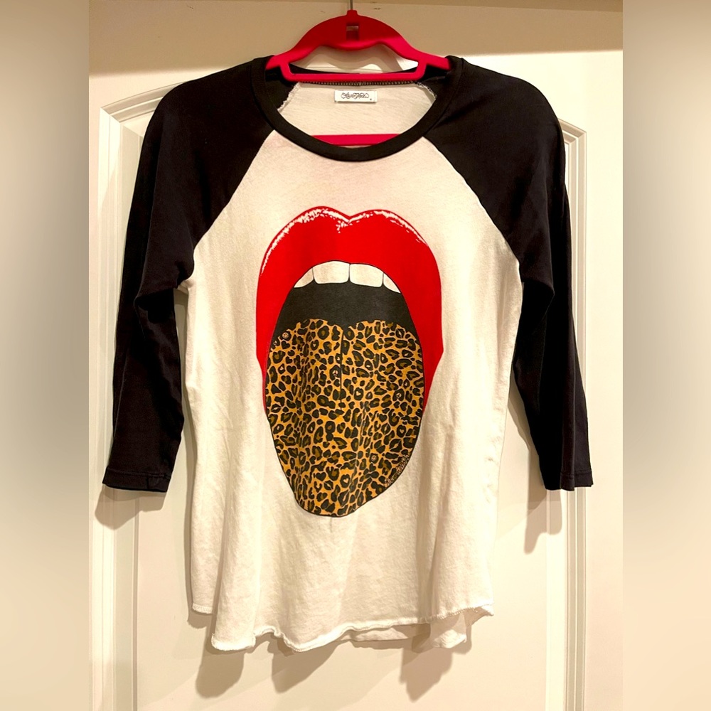 Lauren Moshi baseball T in great condition. Soft, size Small